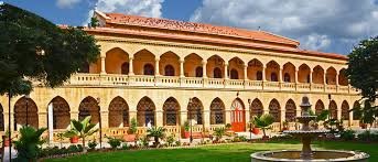 about university of jamshoro